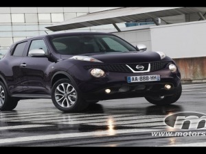 Nissan-Juke_Shiro black color